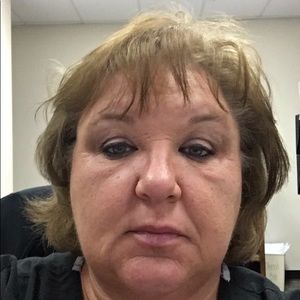 Meet your Posher, Debra